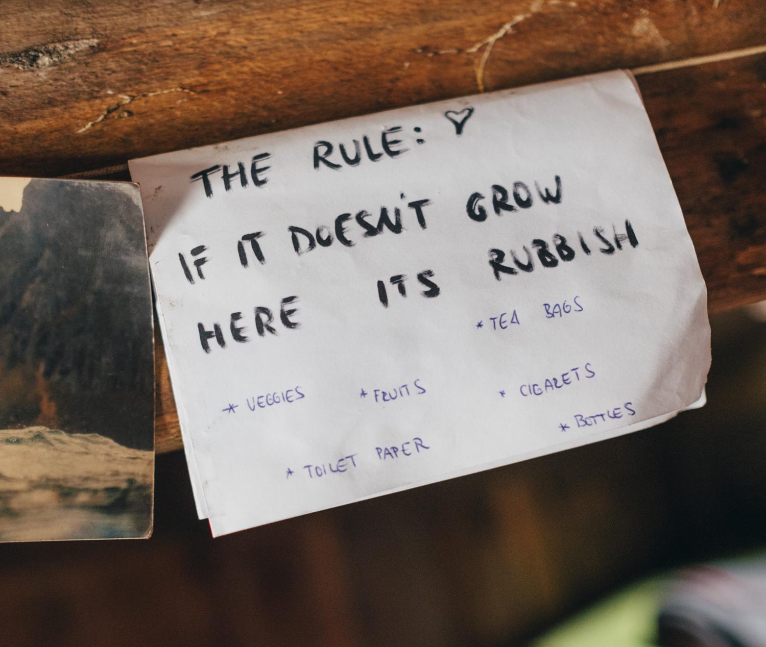 lofoten kvalvika beach cottage photography